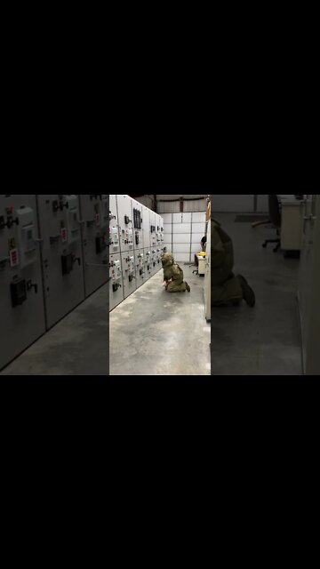 #shorts #2022 funny,prank,funjokes,dad jokes,funny memes,funny video,fun,laughing,funny animal,knock