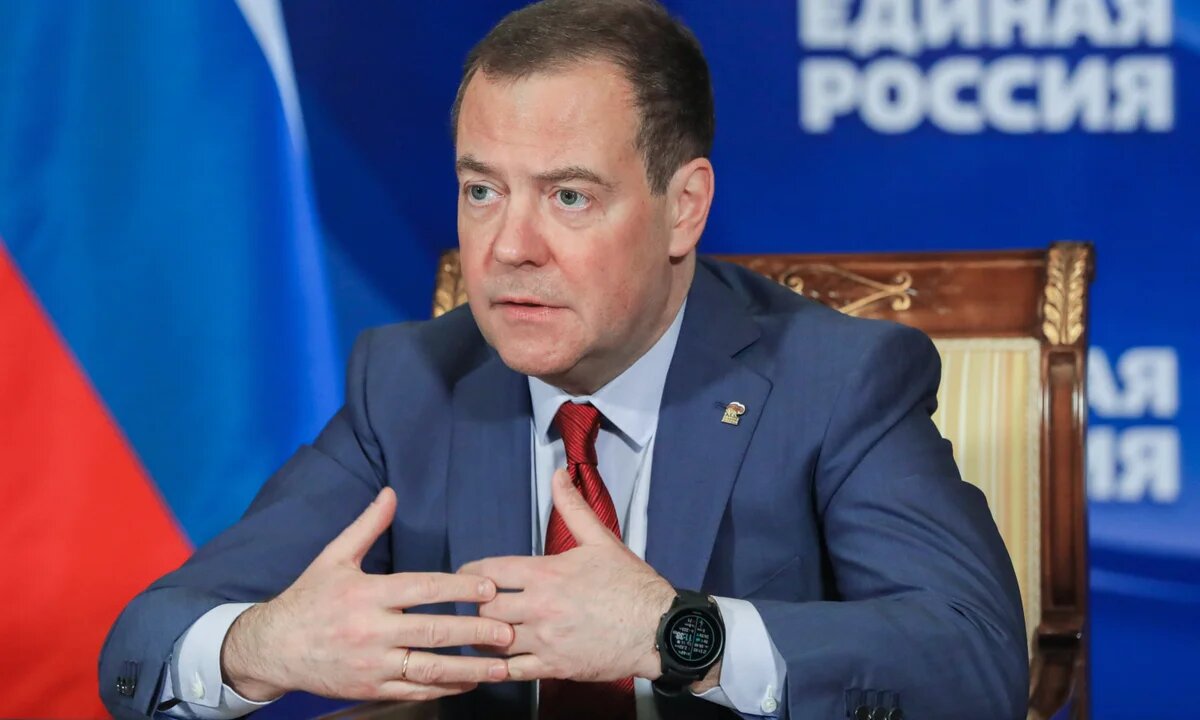 Kremlin hawk Medvedev gave the West ultimatum: "Bomb shelters will not help European capitals"