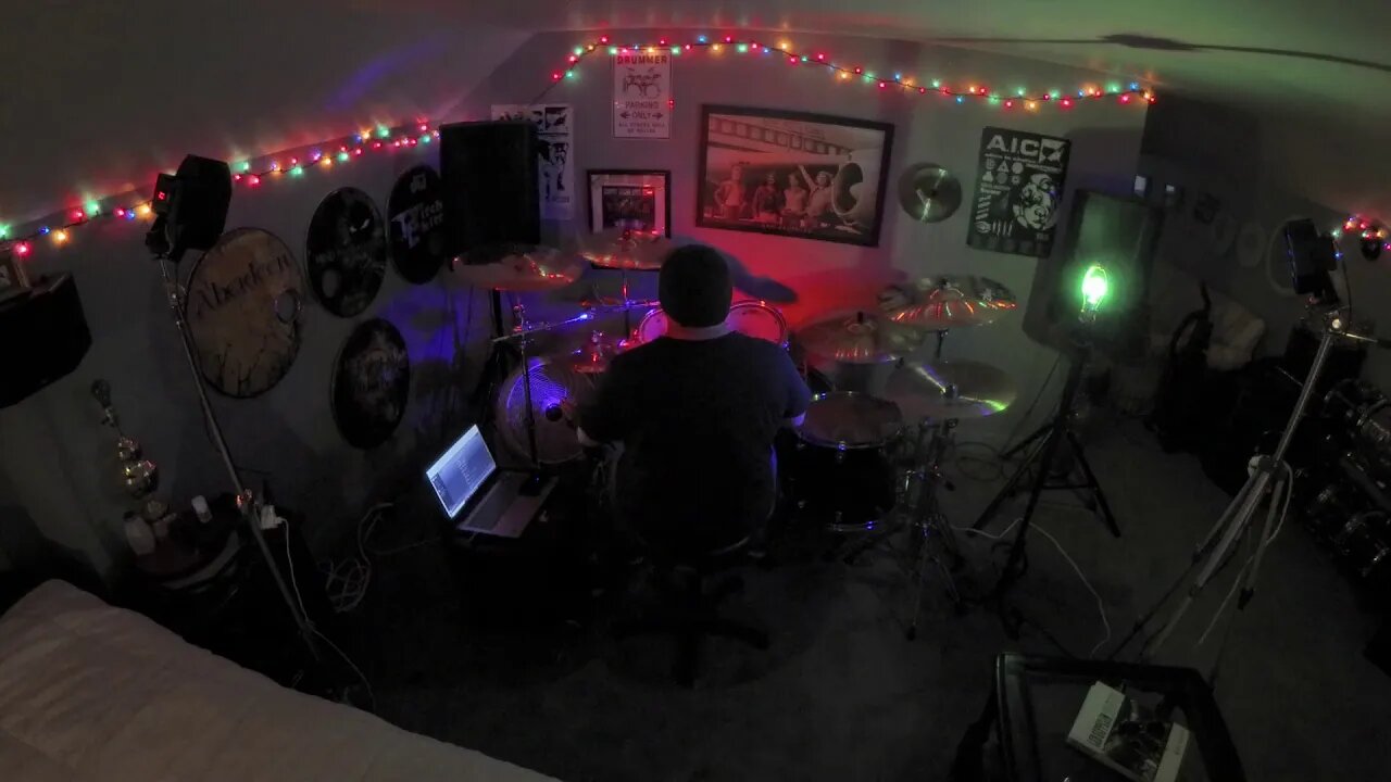 Turn up the radio, Autograph Drum Cover By Dan Sharp