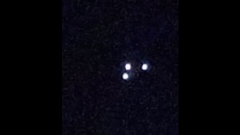 UFO Triangle lights! The Truth Is Out There! 👽