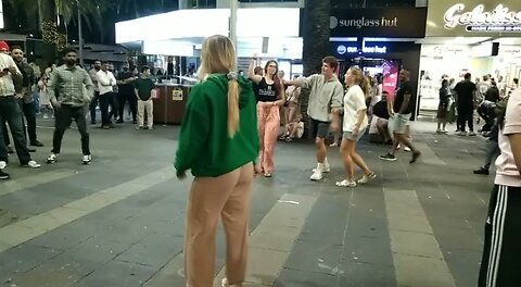 Surfers entertainment