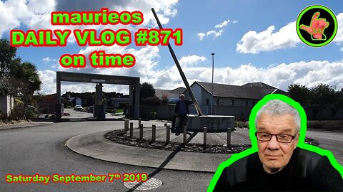 maurieos DAILY VLOG #871 on time