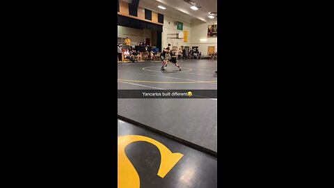 Middle school wrestling match ends in brutal double leg