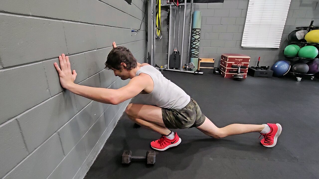 Workout Wednesday: (Wall Lunge Jump/Hip Extension Row)