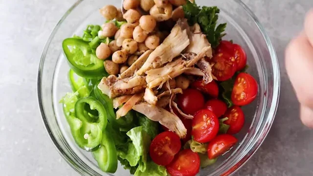 10 Minute Chicken and Chickpea Salad With Feta Cheese | Health & Fitness