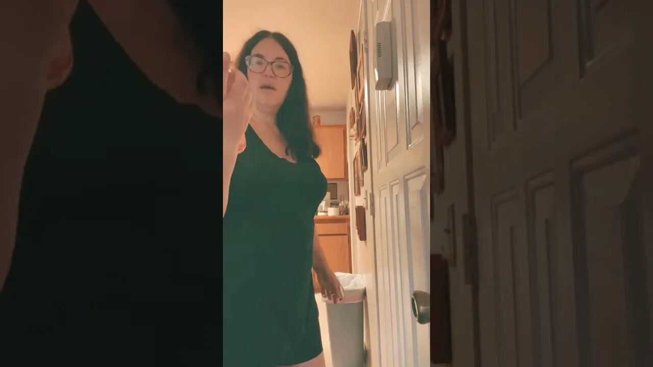 How To Make Your Own Scented Trash Bag