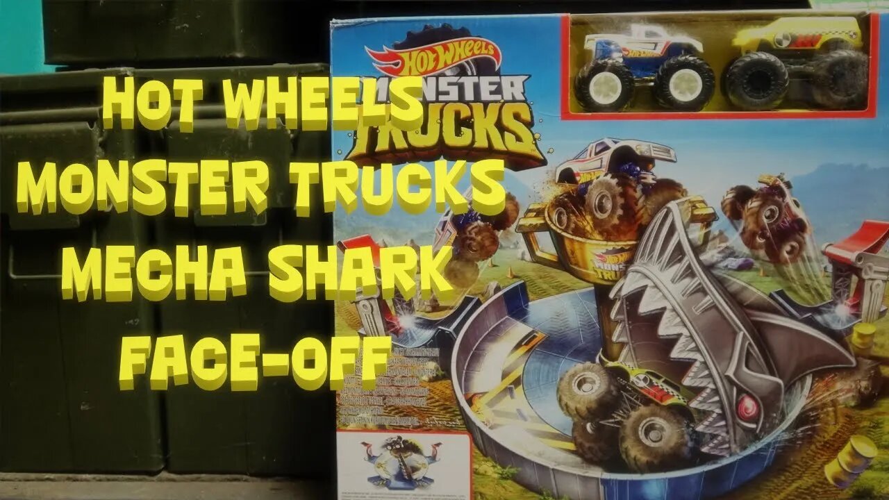 HOT WHEELS MONSTER TRUCKS Mecha Shark Face-Off