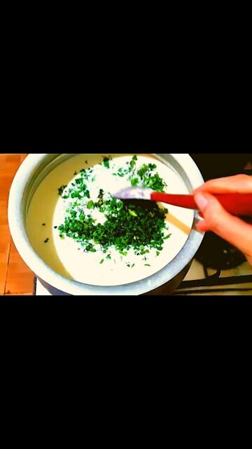 Yogurt and herb soup! (Dovga)