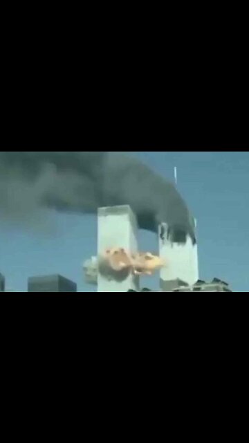 SECOND TOWER EXPLODES ON 9/11 — NO AIRCRAFT IN THE SKY OR IN SIGHT - TRUMP NEWS
