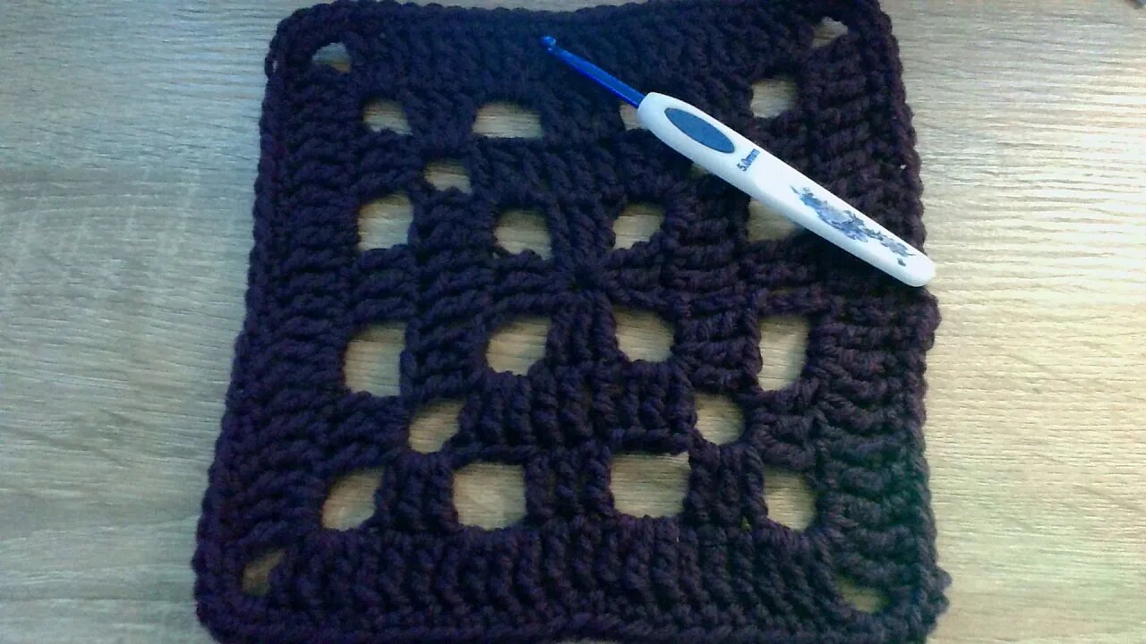 Crochet motif Square.Very easy beginner friendly tutorial.