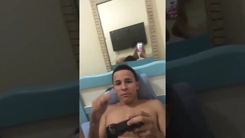 [ MEME ] AMOR NAO ME FILMA QUANDO EU ESTIVER JOGANDO [ VIRAL ] POR FAVOR AMOR NAO ME FILMA !! TOP !!