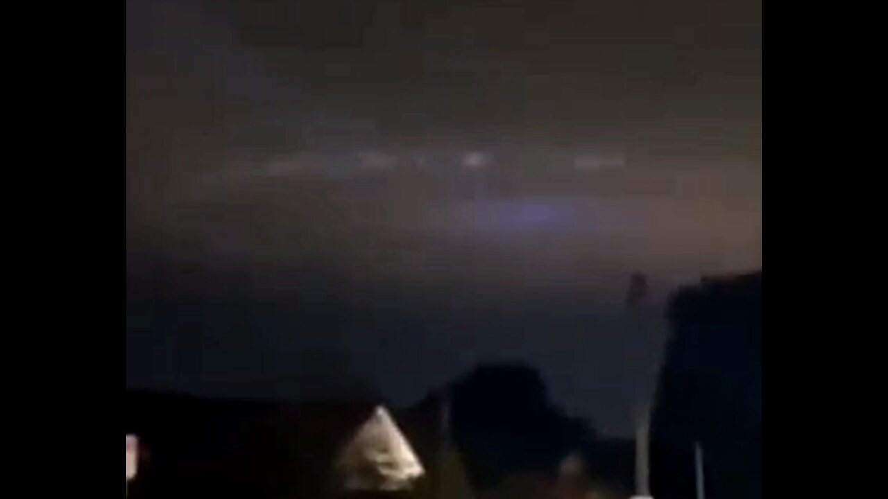 Large UFO over Hungary on Video