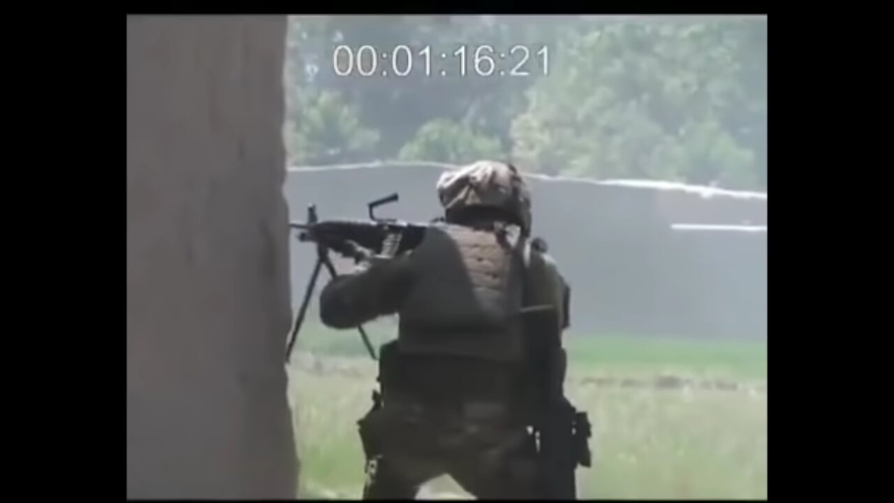 Italian "Lightning" Brigade Paratroopers Firefight In Afghanistan