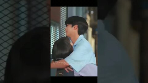 that hug before she her leaving is soo cute 😘😍 - k-drama shorts