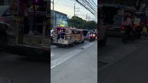 Jeepneys Tight Traffic #viral #shorts #short #shortvideo #subscribe #shortsfeed #shortsvideo #travel