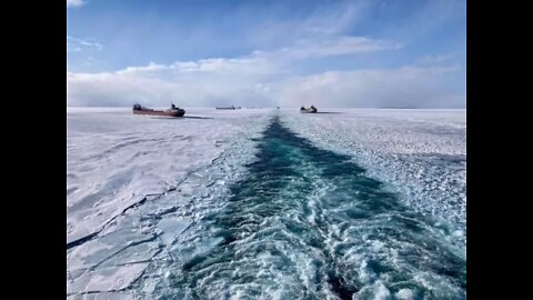 Ships Trapped In Lake Superior Ice