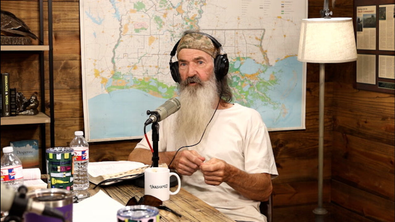 Si Loses His Mind with Jase & How Phil Caught Tons of Fish with Bare Hooks | Ep 343