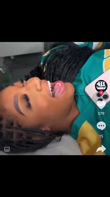 Angel Reese makes plaster mold of her vag for sell