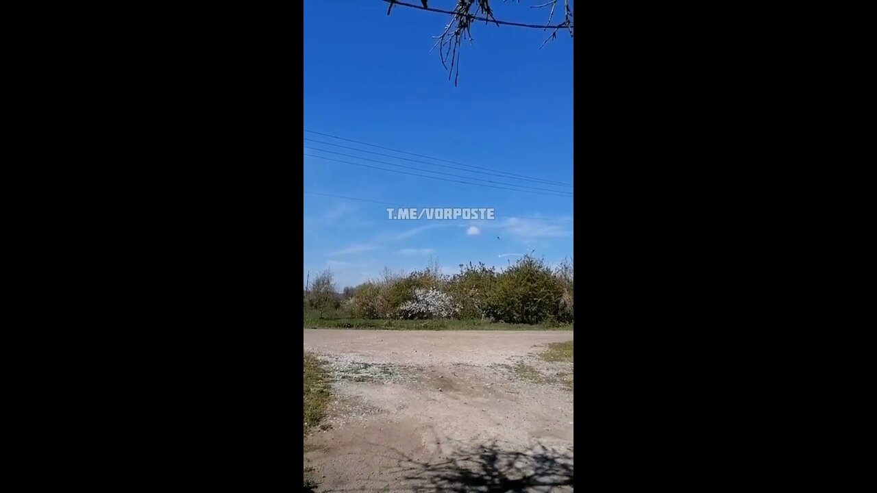 A pair of Su-25s over Gorlovka in Donetsk today