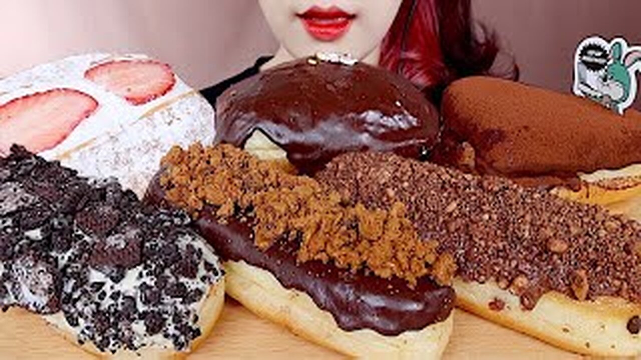 0:00 / 7:50 ASMR NUTELLA CHOCOLATE DONUTS, LOTUS CREAM DONUTS MUKBANG 🍫 eating sounds