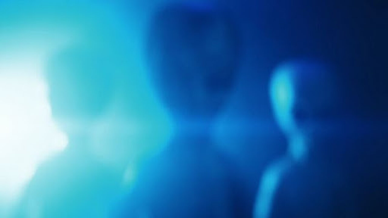 Girl Abducted by Grey Aliens in Chicago