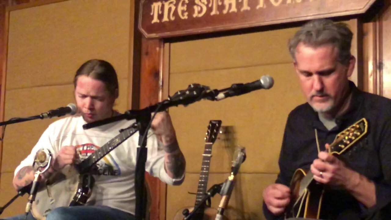 Billy Strings & Bryan Sutton - Frosty Morn (Station Inn)