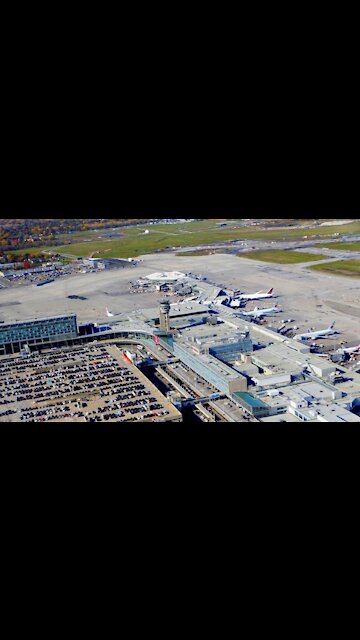 Canada Is Changing COVID-19 Travel Rules For Fully Vaccinated Americans Next Month