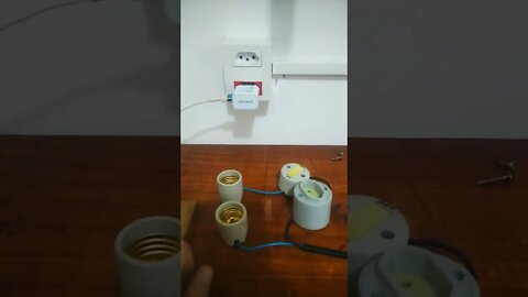 Aprenda criar lâmpada em série para sua oficina, laboratório.