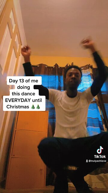 Day 13 of me doing this dance EVERYDAY until Christmas 🎄🎄