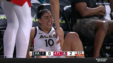 Kelsey Plum Tweaks Ankle, Comes Up Gimpy After FLAGRANT Foul | Las Vegas Aces vs Atlanta Dream