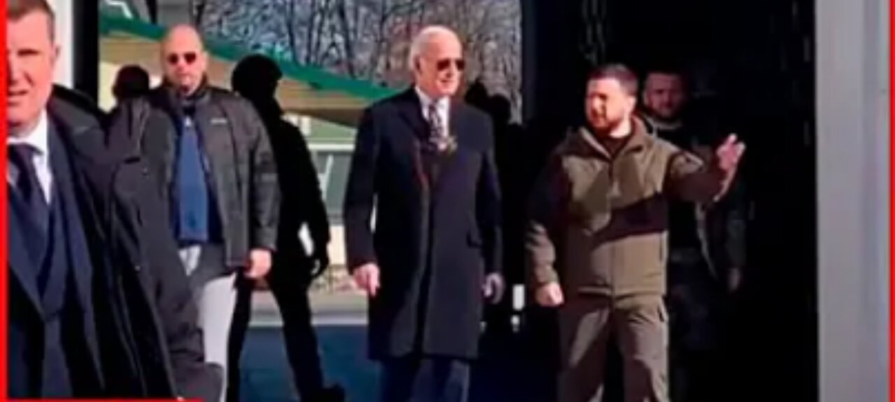 Joe Biden in Kyiv streets with Zelenskiy: Air raid siren activated