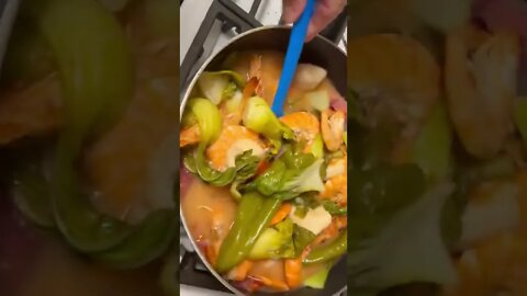 WARNING: Hahaha. CryptoHulk took a day off and is making Philippines food.