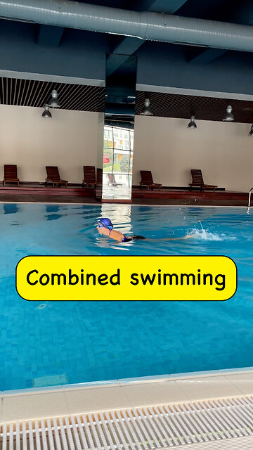 شنای ترکیبی کرال و قورباغه یک روش شنا با استفاده از دو نوع ابزار شنایی مختلف