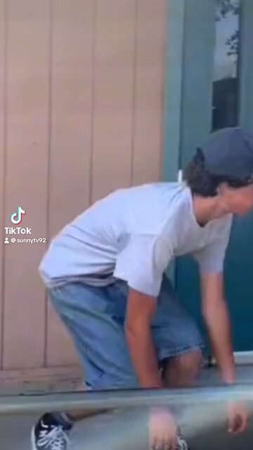 Cool skateboard clips