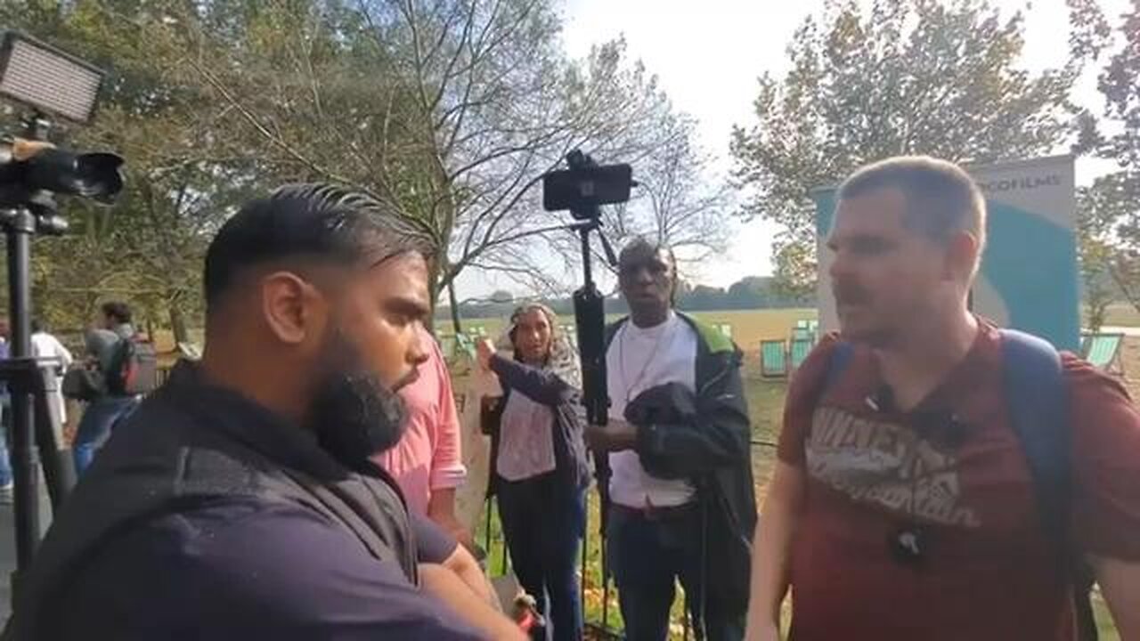 Muslims Surprising REACTION To Simple Jesus Explanation Speakers Corner