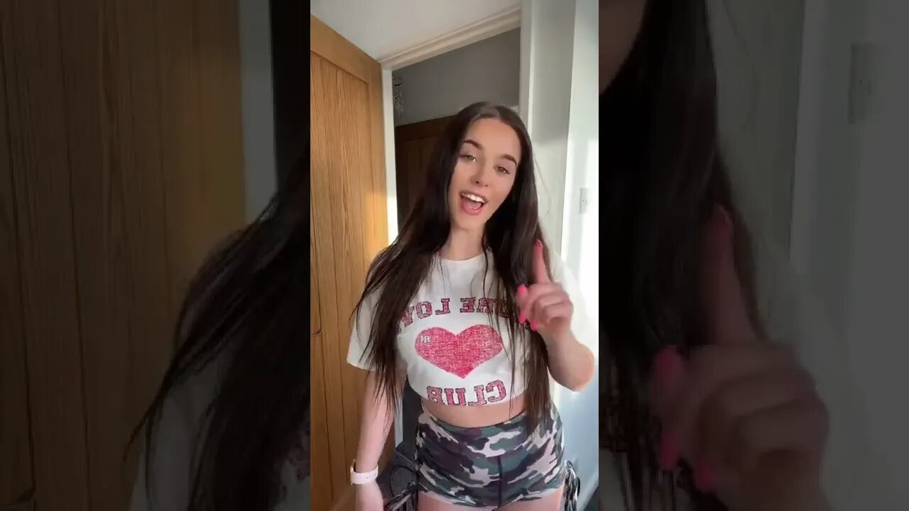 Unexpected 🍓 Beautyfull sexy girl dance #shorts #tiktok