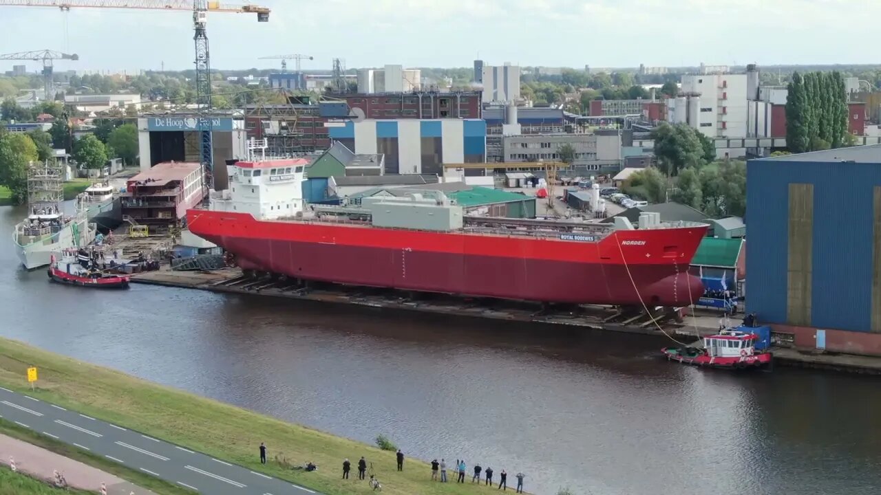 Ship Launch | 10 Awesome Waves, FAILS and CLOSE CALLS