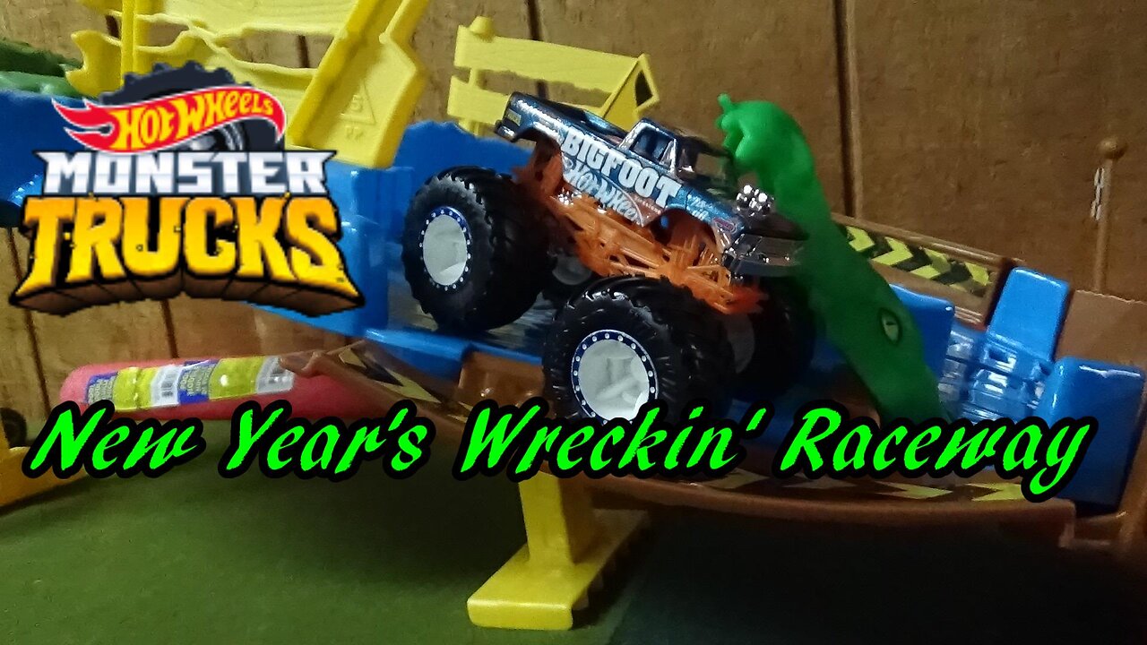 Hot Wheels Monster Trucks Wreckin' Raceway Tournament (Race 1)