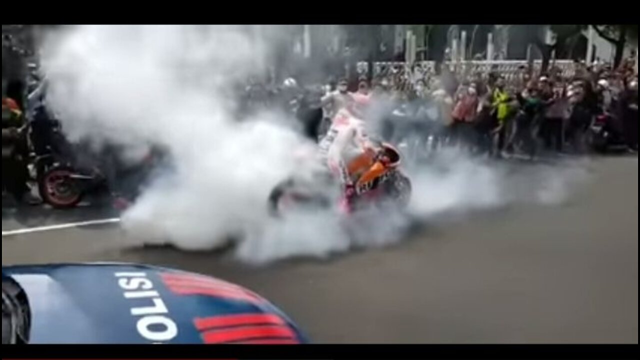 burnout marc Marquez in Jakarta mandalika||Indonesian MotoGP