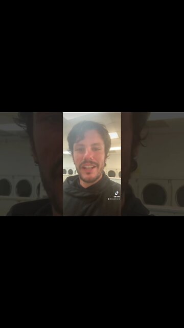 ￼what Nosaj Dose at the laundromat. #laundry #laundryday #boring #morning ￼