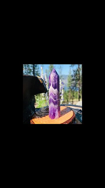 USE THIS CRYSTAL FOR MANIFESTATION AND STRENGTHEN PSYCHIC ABILITIES