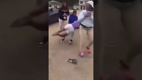 She try to interfere and get headshotted 😂😂 #shorts #fight ##funny #viralshorts #saintpee