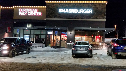 Smashburger apologizing to the cop community