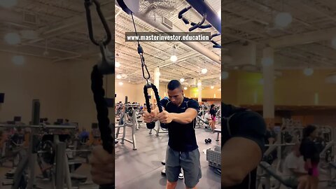 How easy is to get in shape and make money online? (Link in the video) MASTER INVESTOR #shorts