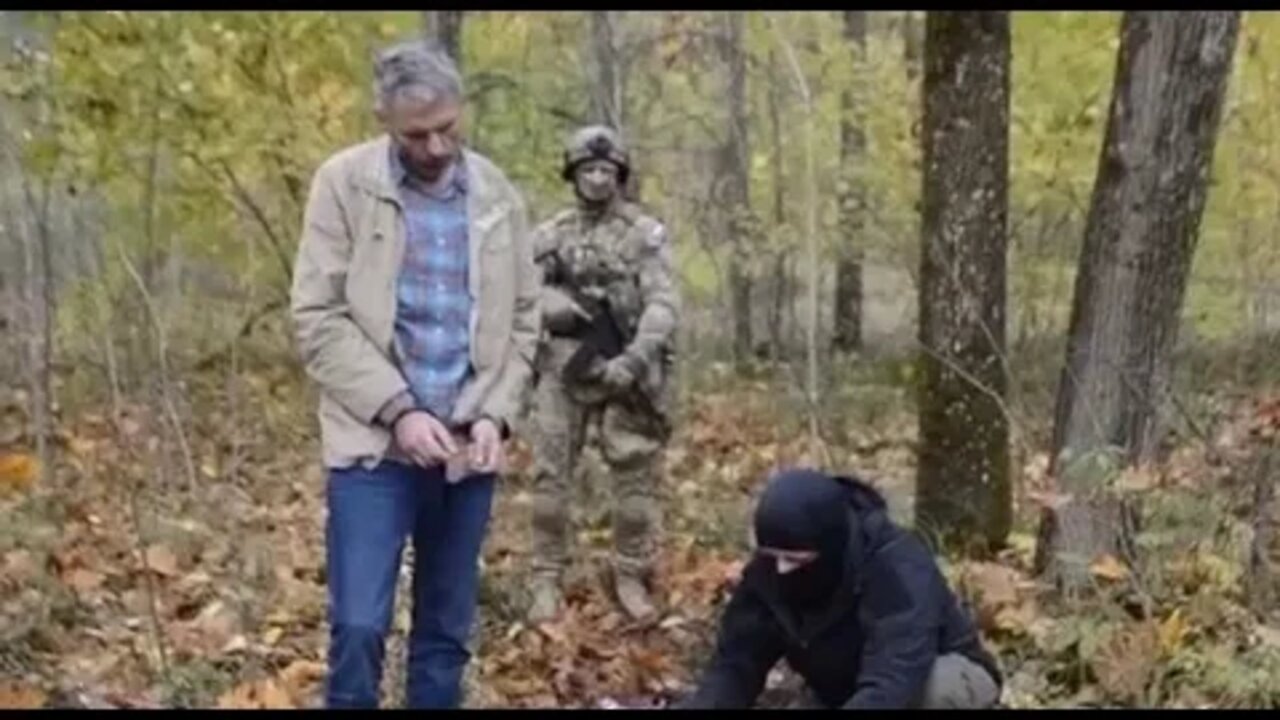 FSB be like footage of the detention of an SBU OFFICER in the Moscow region