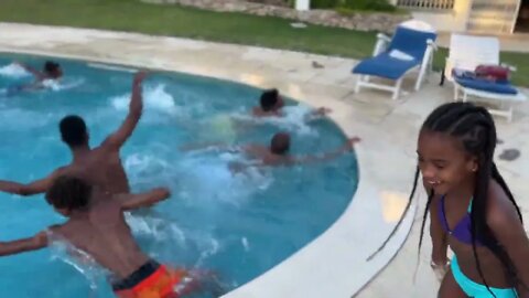 Chillin' at Puro Beach, Vilamoura with the fam | vlog #886