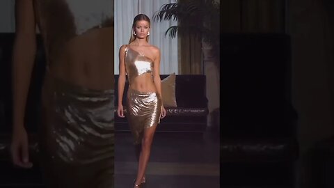 Frida Aasen in Bronx & Banco Fall/Winter 2021-2022 Collection