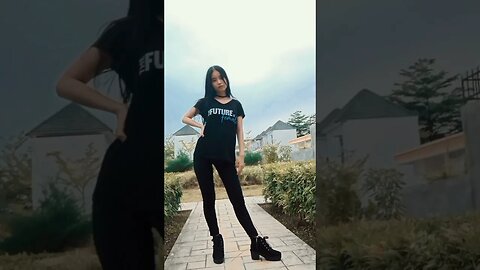 💘 Melly Jersey - Model - Athlete - Dancer - Indonesia