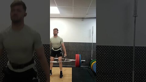 Deadlifts 170kg for a few reps