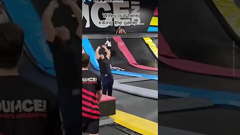 Wait for it😂 #funny #trampoline #trampolinepark